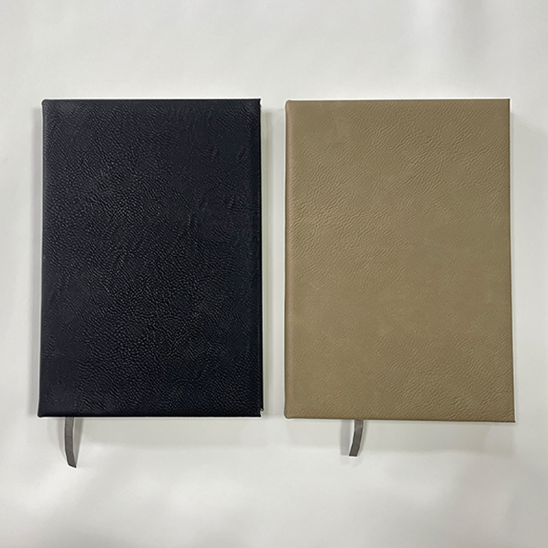 レーザー加工可能なレザーレット 7 x 9 3/4 スケッチ ブック